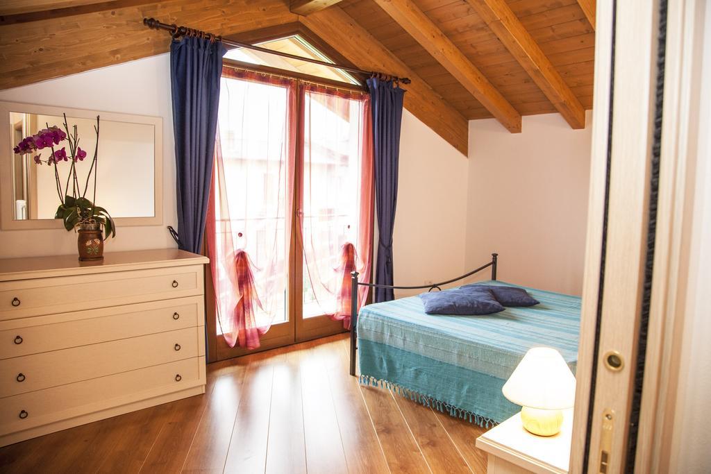 Casa Sole Apartment Vercana Стая снимка